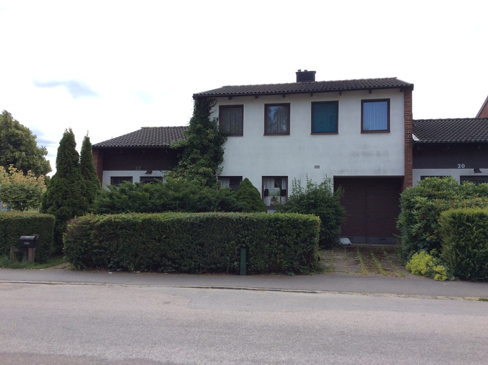 Villa i området Adjunkten 3 – 8 